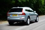 Volvo XC60 D4 Momentum 2017 года (UK)